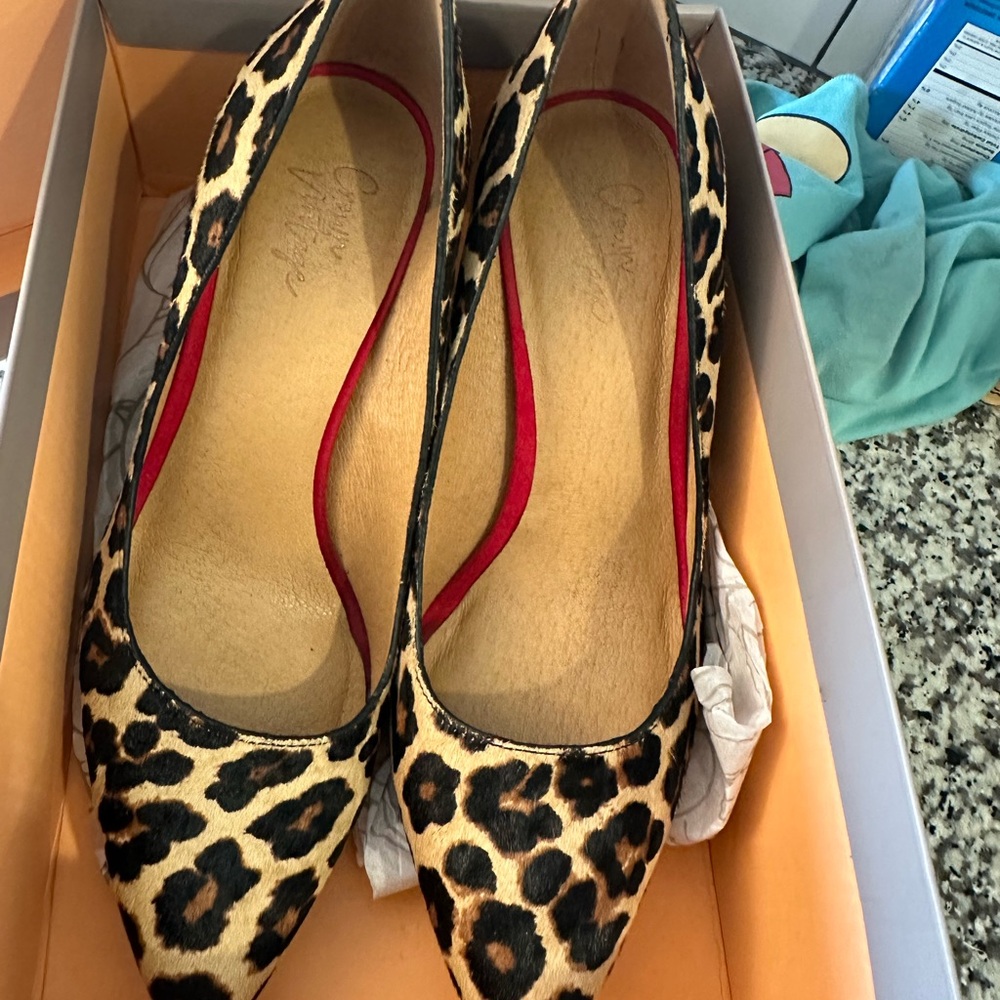 Crown Vintage Leopard-Print Pointed Toe Flats with Red Trim